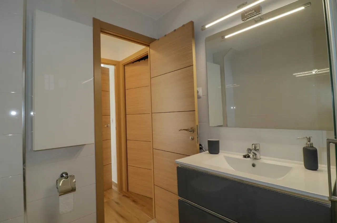 New, Sunny, Near The Beach With Sea Views Benalmadena Apartment