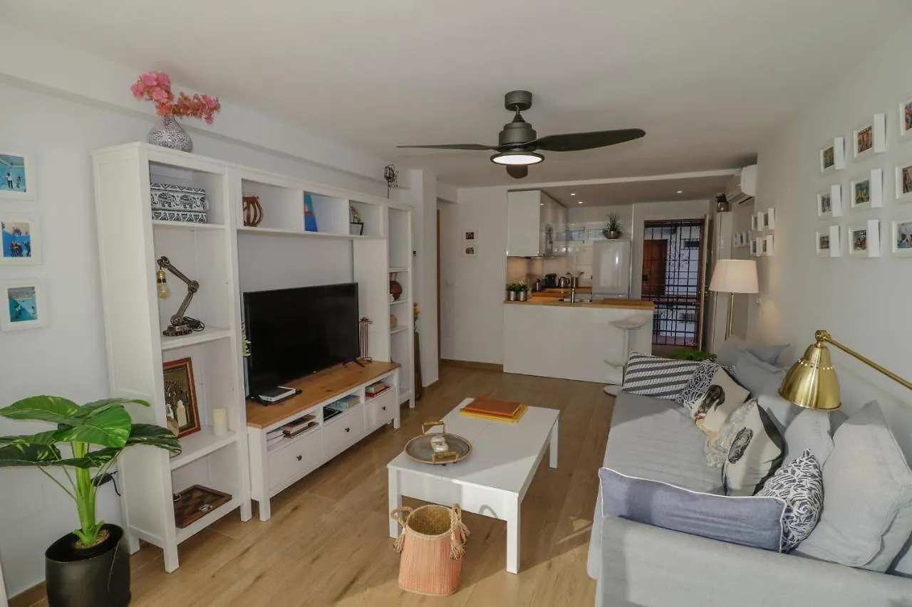 New, Sunny, Near The Beach With Sea Views Benalmádena